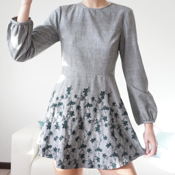 Zara Dresses & Skirts - Zara Embroidered Dress